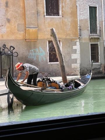 San Marco Apartment With Canal View Venise Extérieur photo